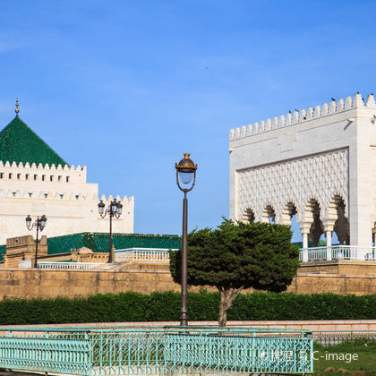 拉巴特皇宫+穆罕默德五世皇陵+哈桑塔+舍拉废墟遗址+乌达雅堡一日游