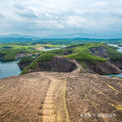 郴州飞天山景区+马皇丘大峡谷一日游 郴州飞天山景区+马皇丘大峡谷一日游