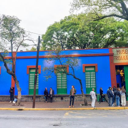 墨西哥墨西哥城+卡萝博物馆+墨西哥国立自治大学城+霍奇米尔科一日游