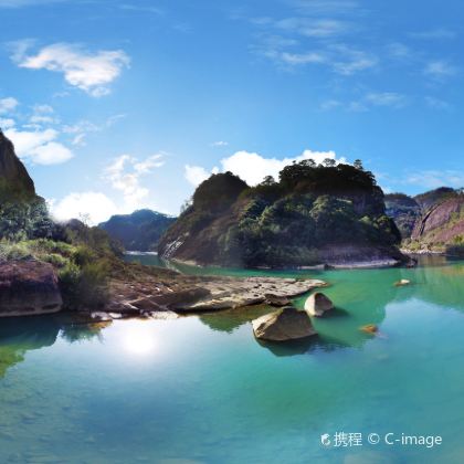 福建武夷山+天游峰+大红袍景区+水帘洞景区+九曲溪竹筏漂流+《印象大红袍》演出+虎啸岩+下梅古民居3日2晚自由行