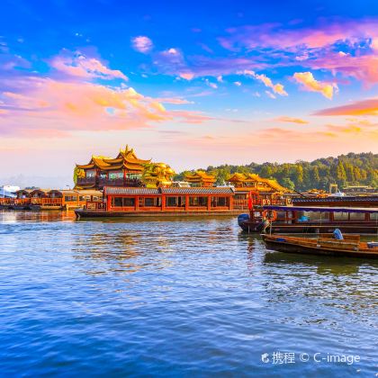 上海+杭州+苏州+乌镇5日4晚跟团游 上海+杭州+苏州+乌镇5日4晚跟团游