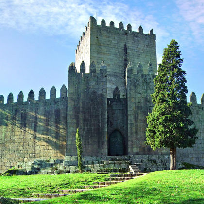 葡萄牙波尔图吉马良斯城堡+布拉加一日游