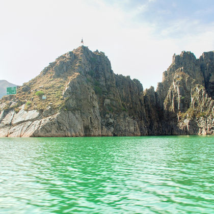 兰州水墨丹霞旅游景区+刘家峡+炳灵寺石窟一日游 兰州水墨丹霞旅游景区+刘家峡+炳灵寺石窟一日游