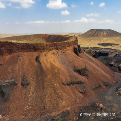 内蒙古呼和浩特+乌兰哈达火山地质公园+辉腾锡勒草原3日2晚私家团