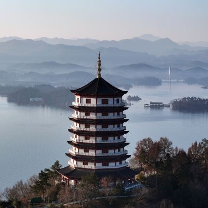 六安+皖西大裂谷+万佛湖风景区+大别山石窟+大别山风情谷3日2晚私家团 六安+皖西大裂谷+万佛湖风景区+大别山石窟+大别山风情谷3日2晚私家团