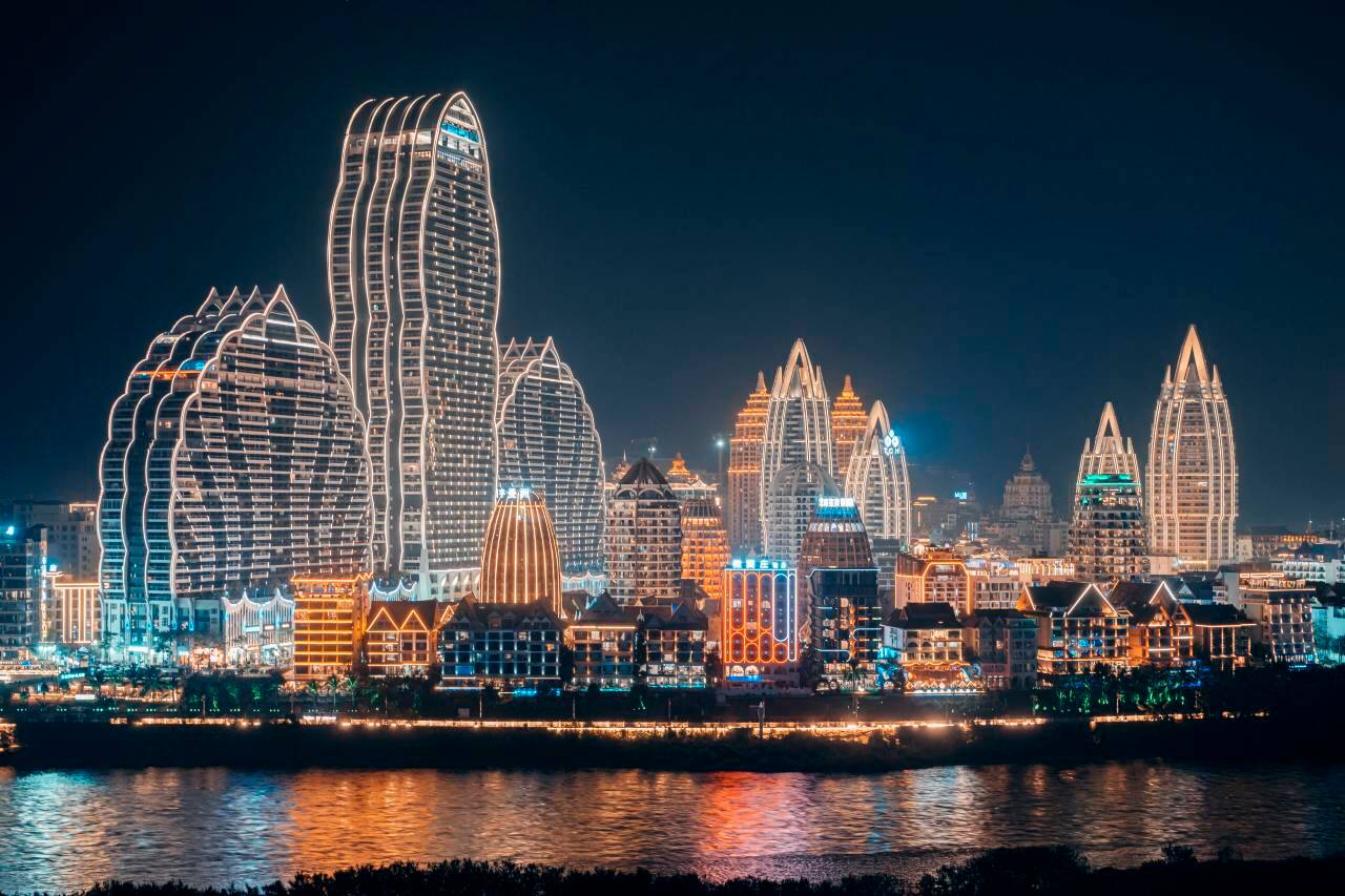 曼瑟维拉·地标高空江景酒店(西双版纳景洪泼水广场江边夜市店)图片