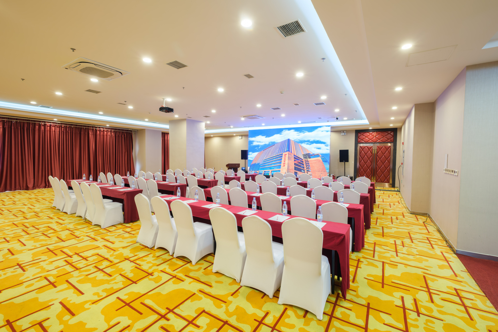 Shenyang Guomao Hotel Over view