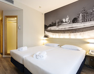 马德里机场T1 T2 T3航站楼B&B酒店(B&B Ho