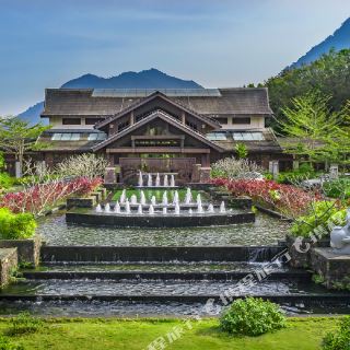 五指山亚泰雨林酒店