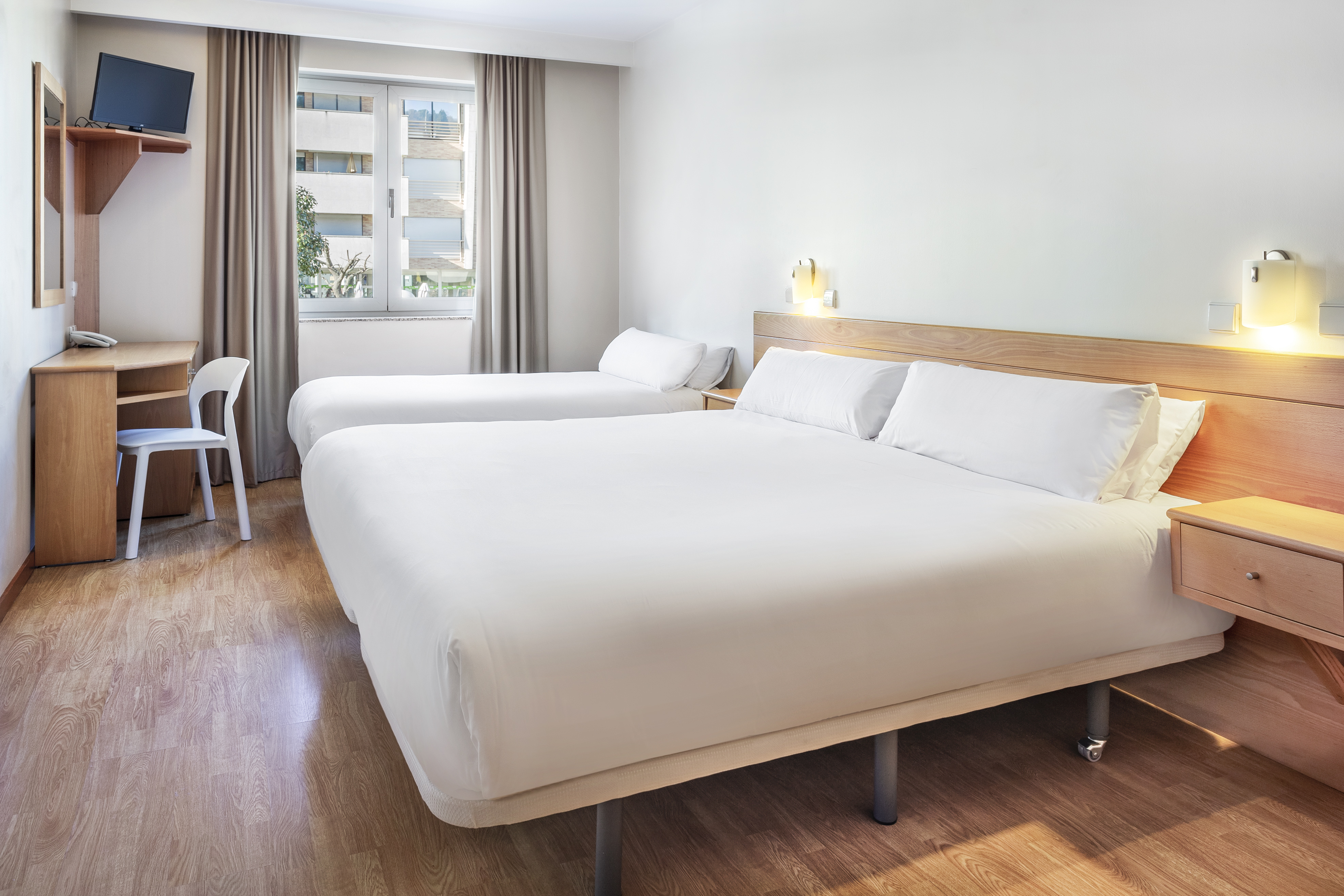 B&B Hotel Braga Lamacaes-Braga Updated 2023 Room Price-Reviews & Deals |  Trip.com