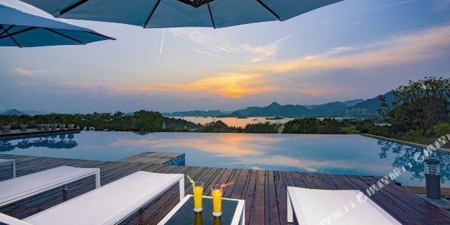 千岛湖普丽度假酒店1晚 双人自助早餐 双人皮划艇体验