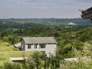 罗山村人陶舍酒店