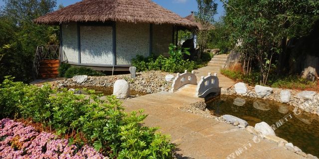 帐篷度假酒店1晚+可邑小镇门票2张【独特生态帐篷酒店,家庭亲子好去处