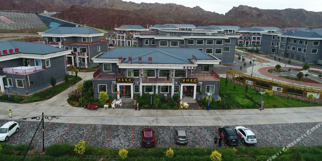 七彩丹霞景悦酒店