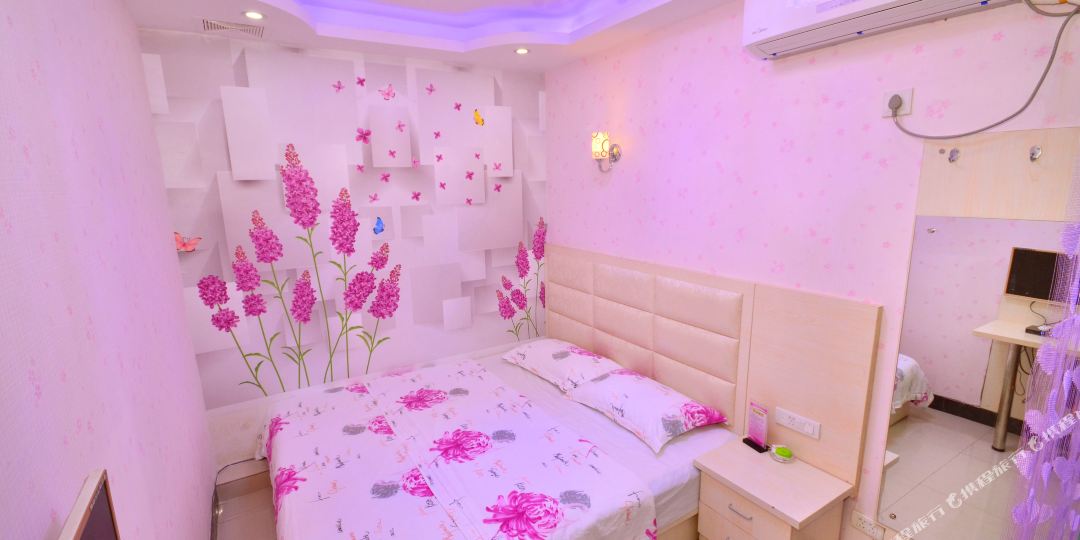 武汉桔子公寓光谷店(武汉光谷地铁站店)