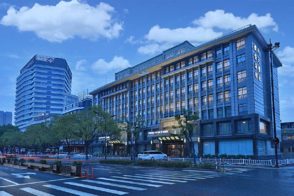 开元曼居杭州临平银泰城地铁站店