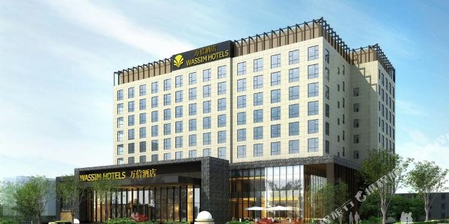 作为万信旗舰店的上海主题乐园店,位于浦东新区川周公路7099号
