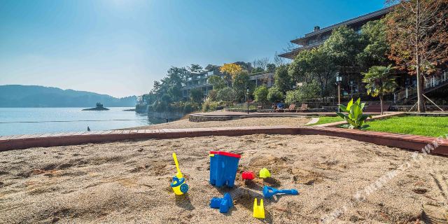 千岛湖温馨岛蝶来度假酒店豪华湖景亲子房+下