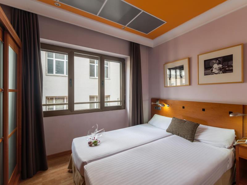Petit Palace Cliper-Gran Vía-Madrid Updated 2022 Room Price-Reviews & Deals  | Trip.com