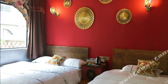 深圳面包树主题民宿1晚,发呆阅读、漫步至沙滩