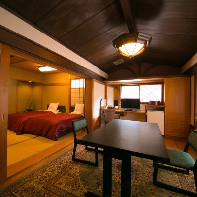Deluxe Twin Room with Tatami Area with Cypress Bath