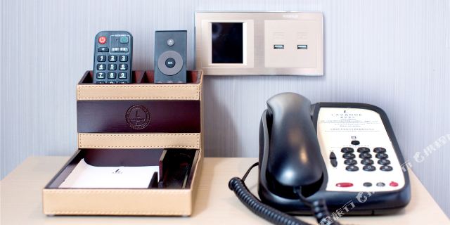 丽枫酒店(日照荣安广场万达影城店)1晚【电动