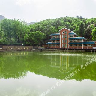 安陆白兆山宾馆