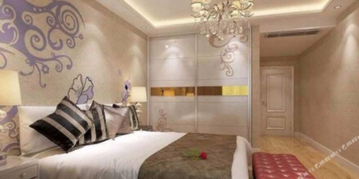 智欣假日精品公寓(青年大街店)