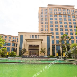 陆良弘悦湖大酒店