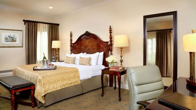 Ayres Hotel Costa Mesa Newport Beach-Costa Mesa Updated 2023 Room  Price-Reviews u0026 Deals | Trip.com