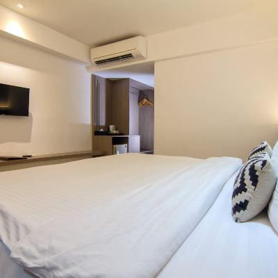 Superior Modern Double Room