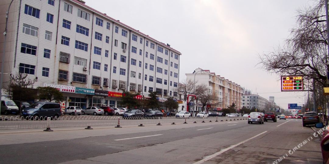 沁源县 >> 酒店   标签: 宾馆 沁源大酒店共多少人浏览:1871185 星级