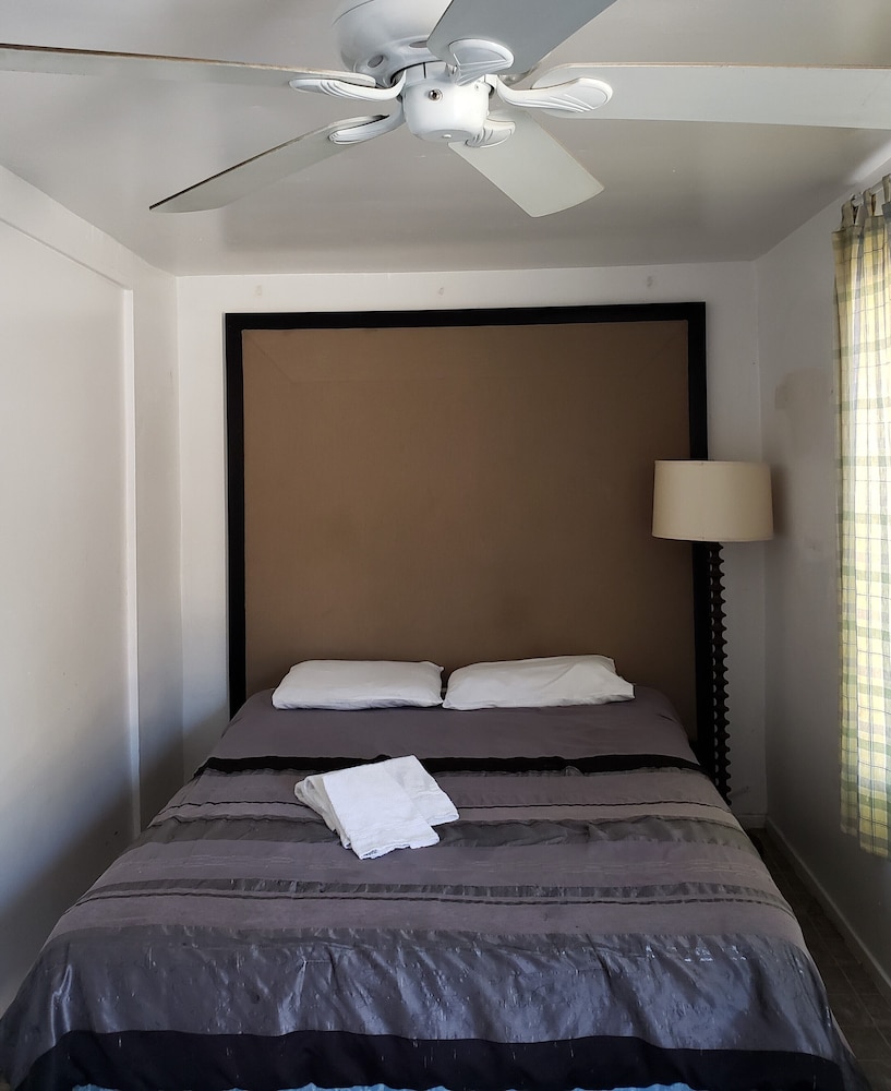 Freedom Acres Lifestyle (Swinger