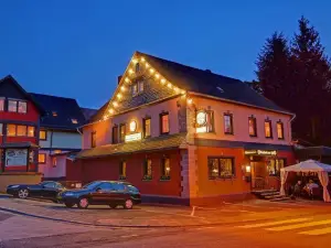 古穆登餐厅酒店(Gemundener Hof)