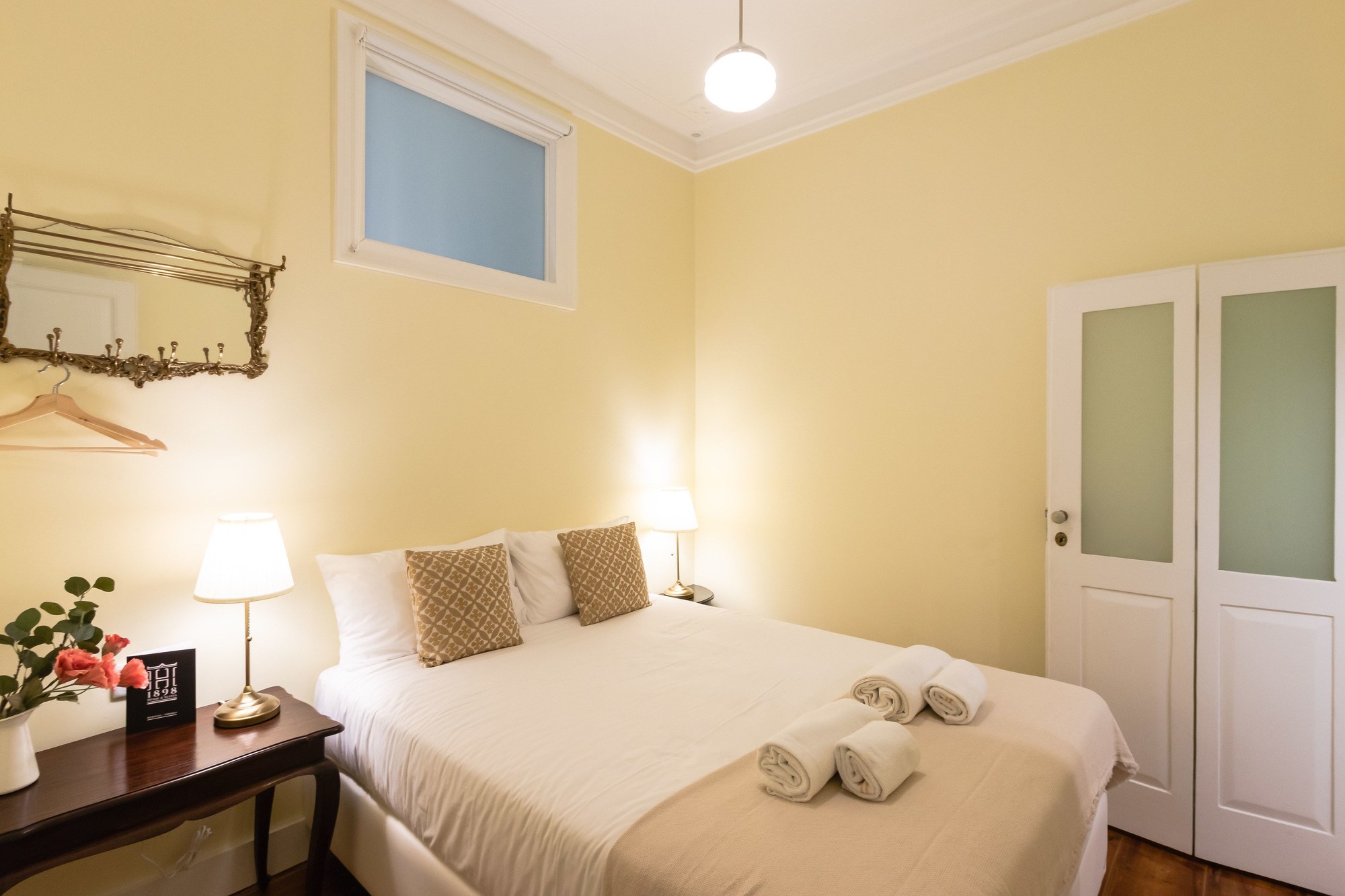 1898 Home & Suites-Lisbon Updated 2023 Room Price-Reviews & Deals | Trip.com