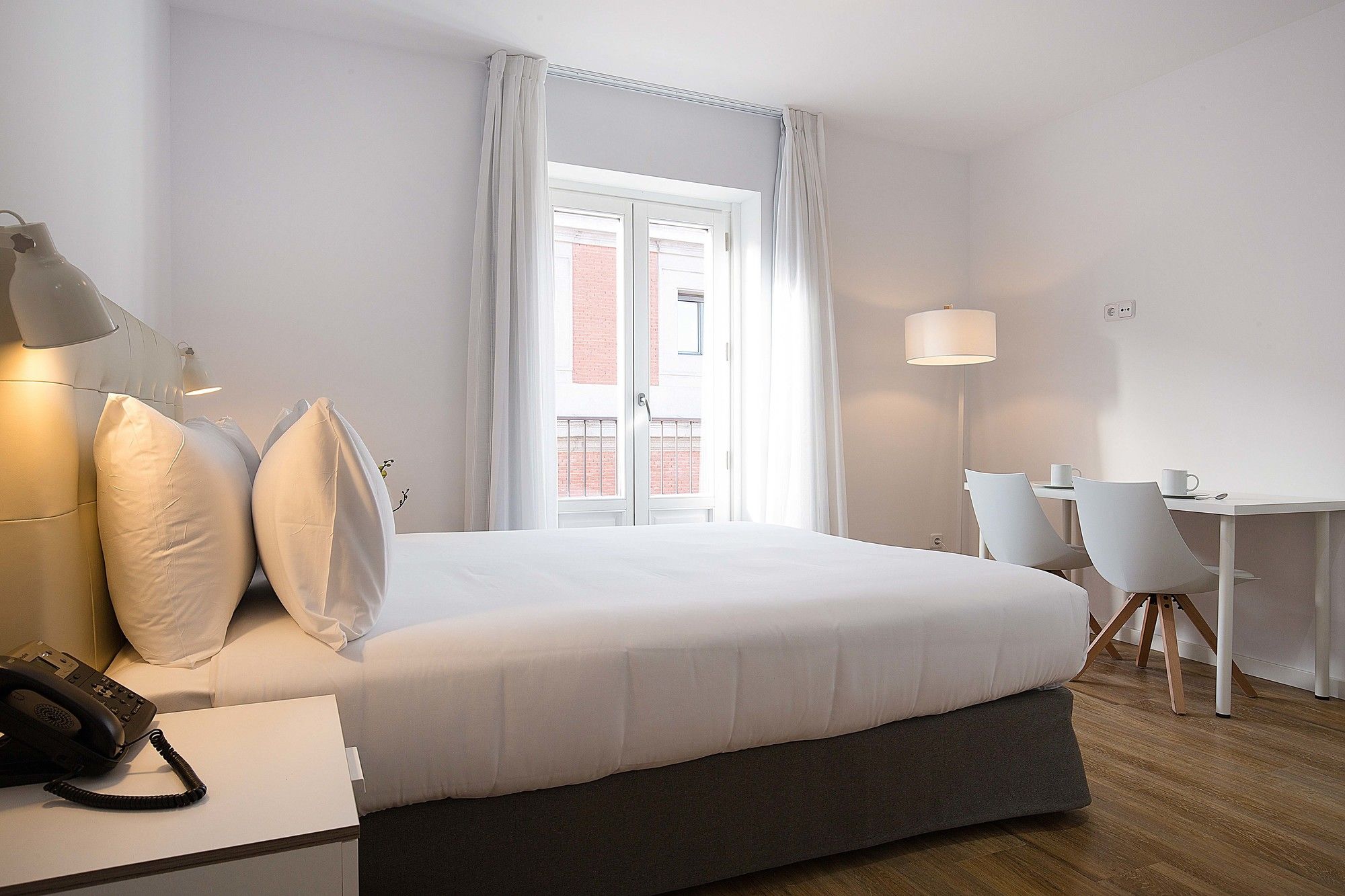 Apartamentos Tandem La Bolsa 4 - Valoraciones de hotel de 3 estrellas en  Madrid