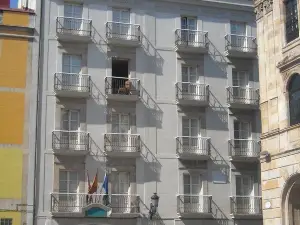 阿斯图里亚斯酒店(Hotel Asturias)