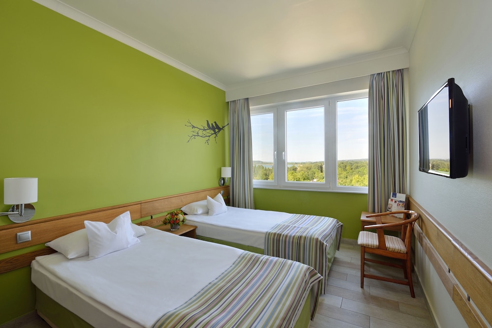 Danubius Hotel Marina-Balatonfured Updated 2022 Room Price-Reviews & Deals  | Trip.com