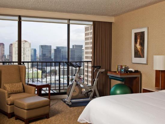 【携程攻略】休斯顿休士顿广场购物攻略,休士