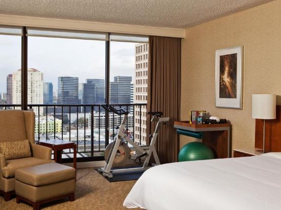 【携程攻略】休斯顿休士顿广场购物攻略,休士