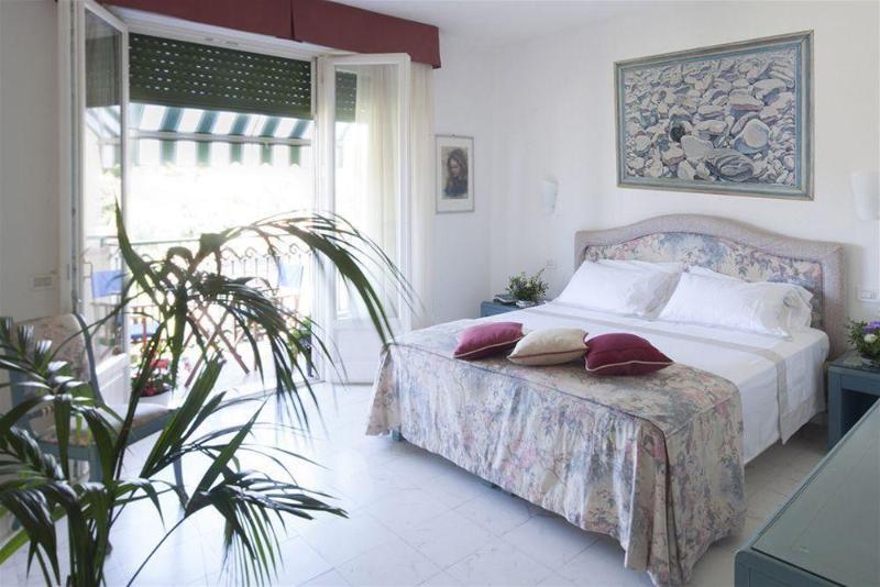 President Hotel-Forte Dei Marmi Updated 2022 Room Price-Reviews & Deals |  Trip.com
