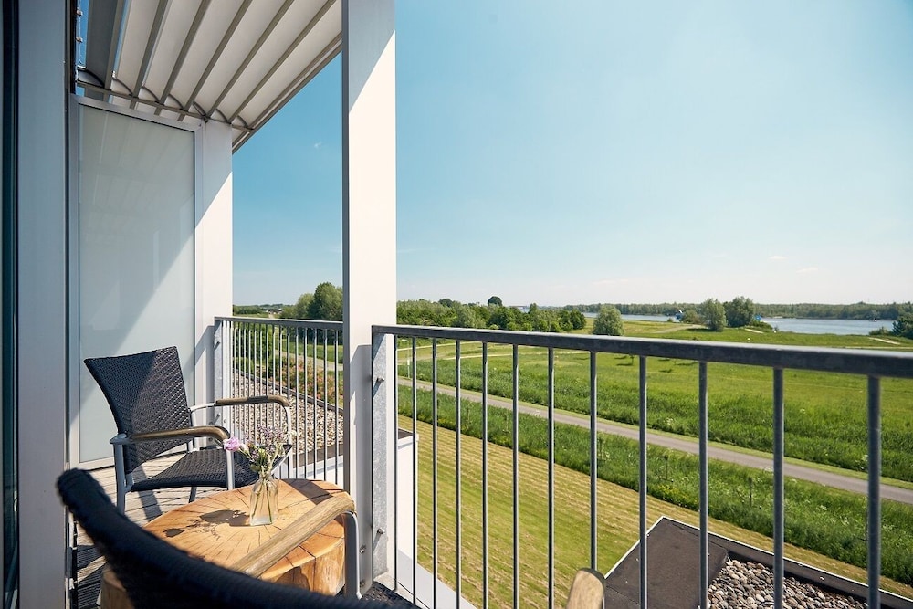 Van der Valk Hotel Ara Zwijndrecht-Zwijndrecht Updated 2022 Room  Price-Reviews & Deals | Trip.com