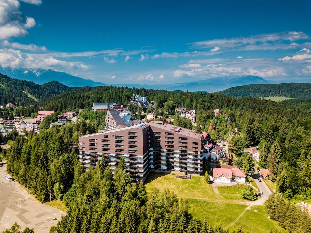 Alpin Resort Hotel-Poiana Brasov Updated 2022 Room Price-Reviews & Deals |  Trip.com