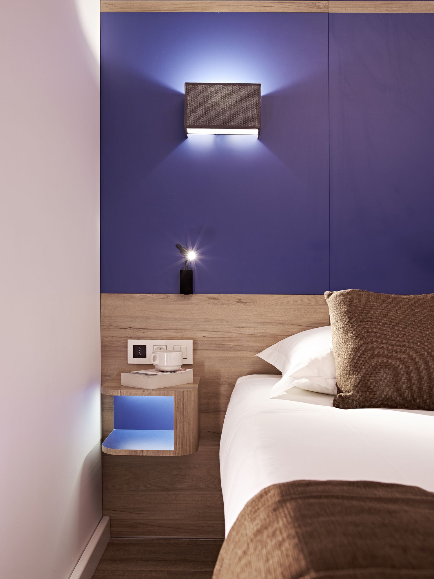 Median Paris Congres Hotel-Clichy Updated 2023 Room Price-Reviews & Deals |  Trip.com