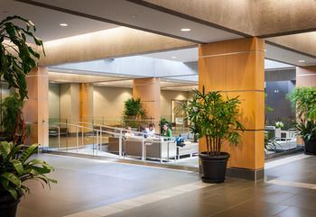 温哥华UBC西海岸套房酒店预订及价格查询