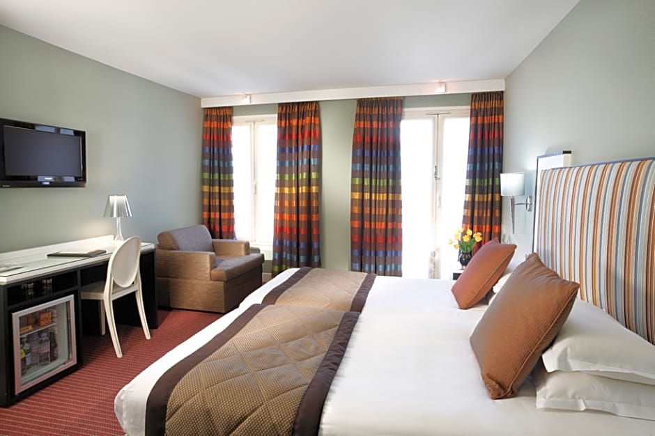 Hotel Louvre Saint-Honoré-Paris Updated 2023 Room Price-Reviews & Deals |  Trip.com