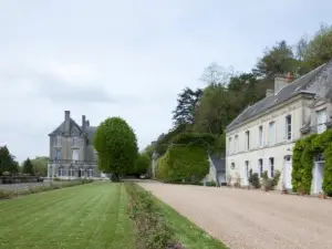 拉康罗薛城堡公爵套房饭店(La Suite Ducale Chateau la Roche Racan)
