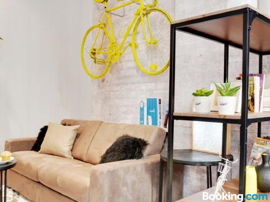 甜蜜公寓 - 彭迪奥香榭丽舍大街预订及价格查询