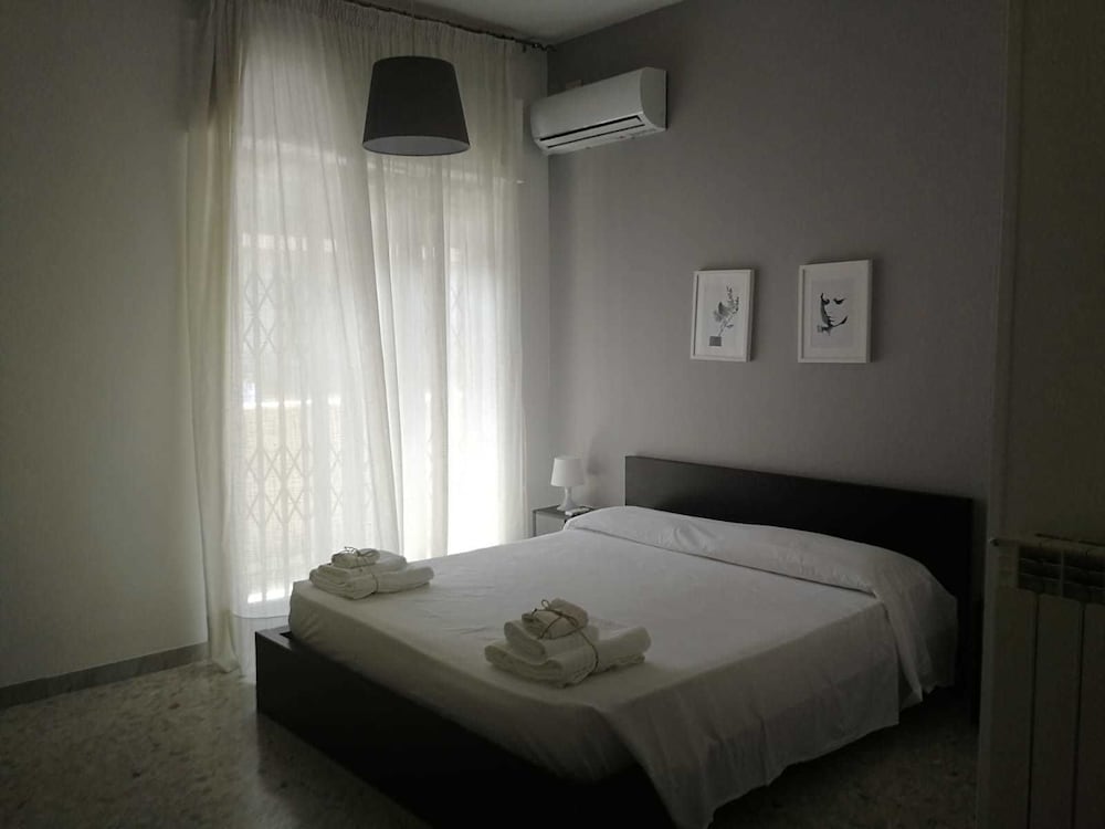 Gatto Bianco Picone 19-Bari Updated 2022 Room Price-Reviews & Deals |  Trip.com