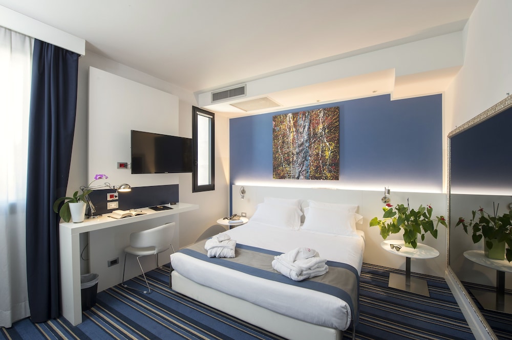 Neo Hotel-Bresso Updated 2022 Room Price-Reviews & Deals | Trip.com